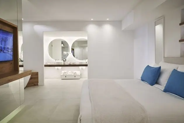 Süit, 1 Büyük (Queen) Boy Yatak, Kişiye Özel Havuzlu (Ultra Suite with Private Pool & Patio)