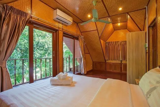 4 Bedrooms Pool Villa