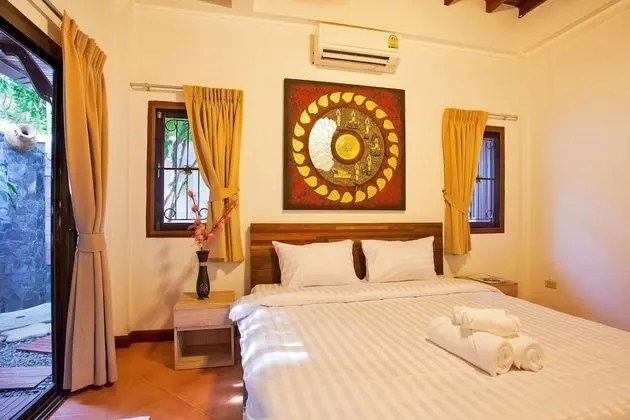 4 Bedrooms Pool Villa