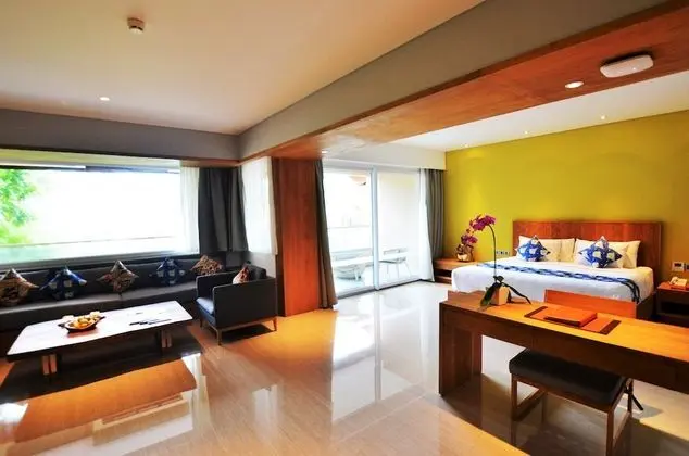 Ocean View Suite