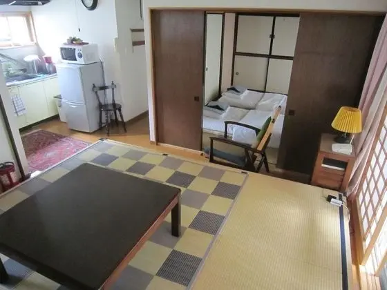 Kır Evi, 3 Yatak Odası, Küçük Mutfak