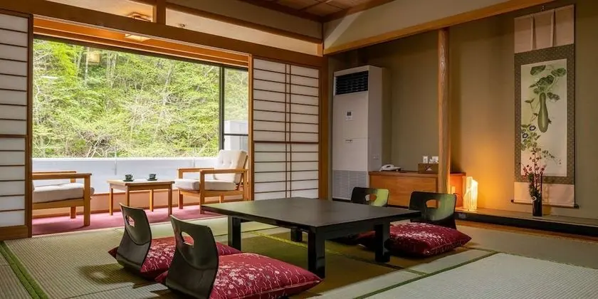 Traditional Oda, Sigara İçilmez (Japanese Style, For 2~4 Pax)