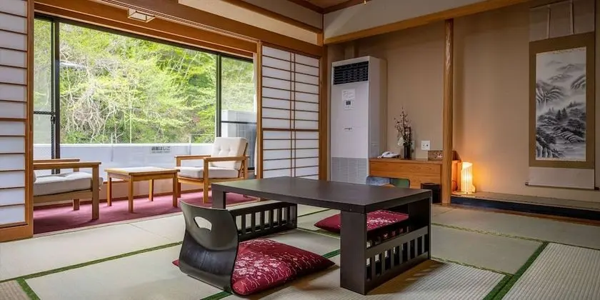 Traditional Oda, Sigara İçilmez (Japanese Style, For 2~4 Pax)