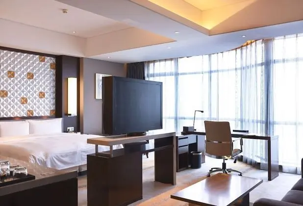Luxury Oda