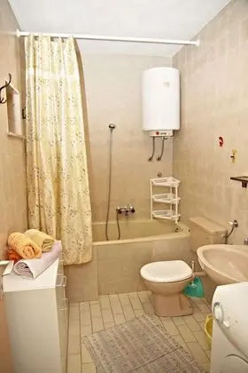 Apart Daire (Nikola - 200 m from beach - A2(2+1))