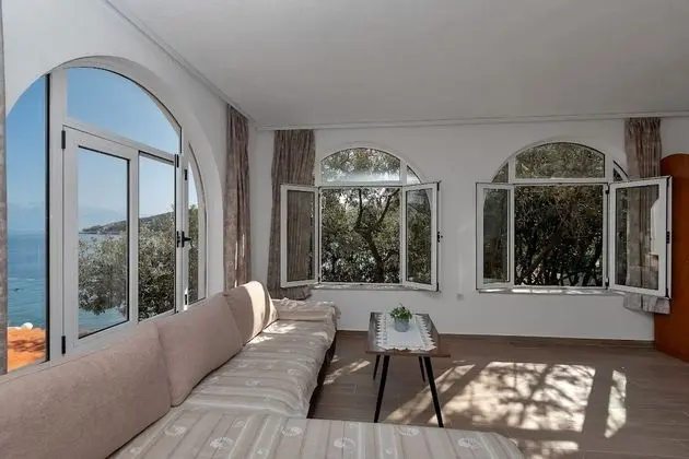 Apart Daire (Nikola - 5 m from beach - A(6+2) I ka)