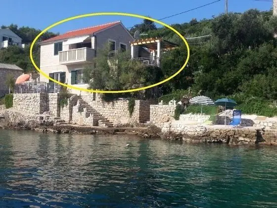 Apart Daire (Nikola - in front of the sea - A1(4))