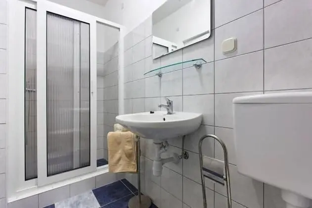 Deluxe Tek Büyük veya İki Ayrı Yataklı Oda, Ortak Banyo