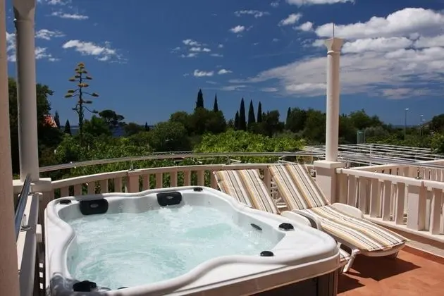 Apart Daire (Nikola1 - free parking - A5(3+1))