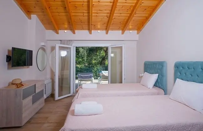 Villa, 3 Yatak Odası, Deniz Manzaralı, Denize Sıfır