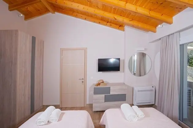 Villa, 3 Yatak Odası, Deniz Manzaralı, Denize Sıfır