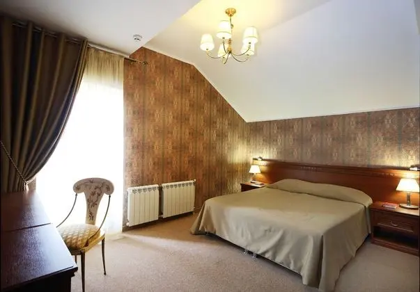 Comfort Tek Büyük Yataklı Oda