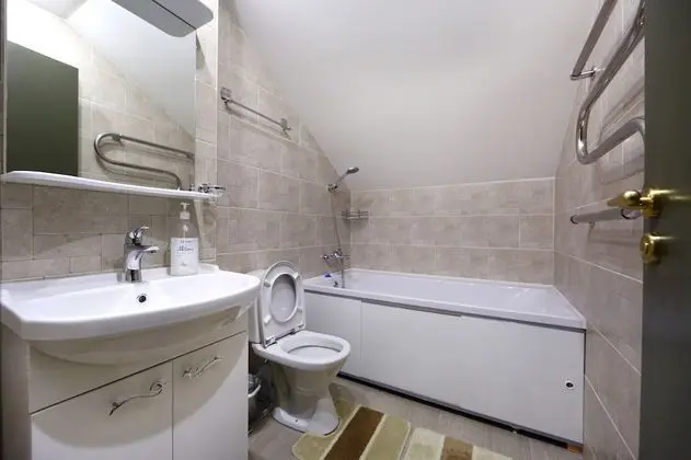 Economy Tek Büyük Yataklı Oda, Ortak Banyo