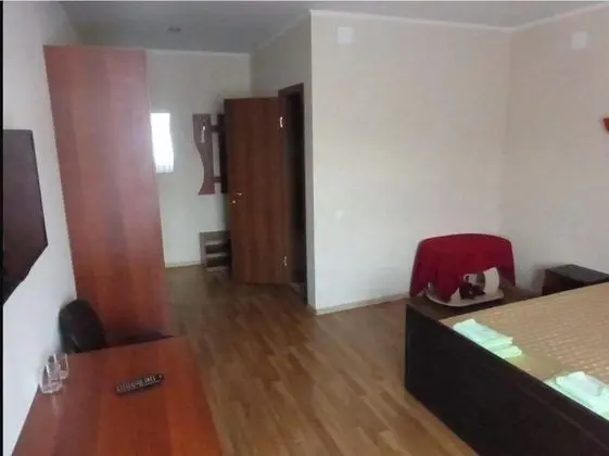 Standard Oda, 1 Büyük (Queen) Boy Yatak