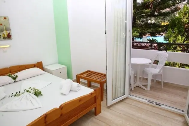 Apart Daire, 1 Yatak Odası, Havuz Manzaralı