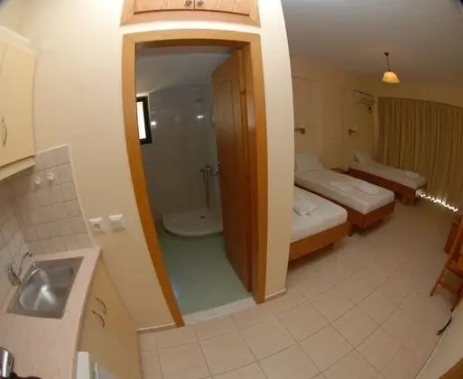 Üç Kişilik Oda, Balkon