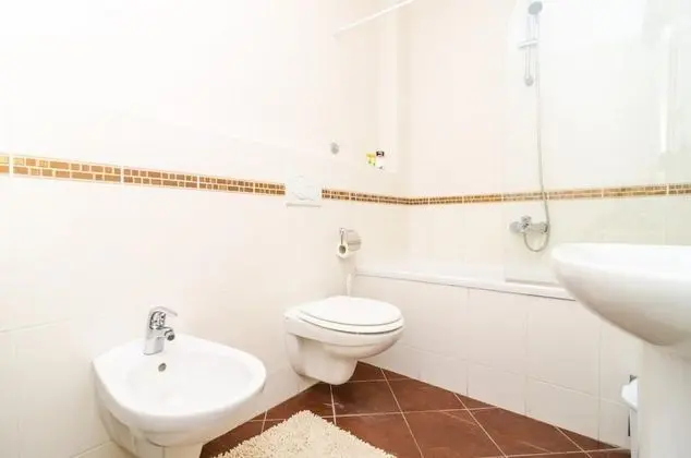 Apart Daire (Two Bedroom Apartment with Balcony an)