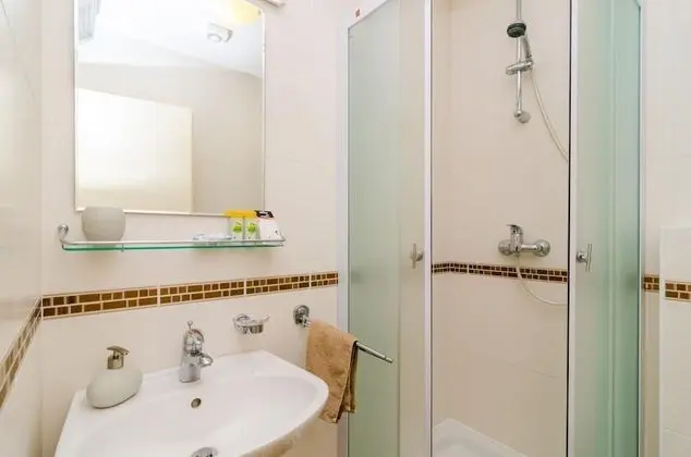 Apart Daire (Two Bedroom Apartment with Balcony an)