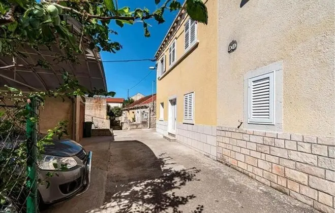 Apart Daire (Niks - terrace & sea view - A1(4))