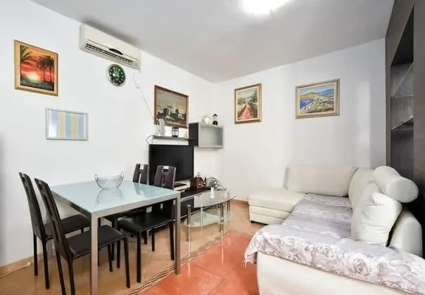 Ev (Niksi - with pool - H(8+4))