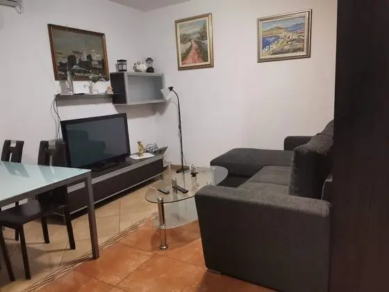 Ev (Niksi - with pool - H(8+4))