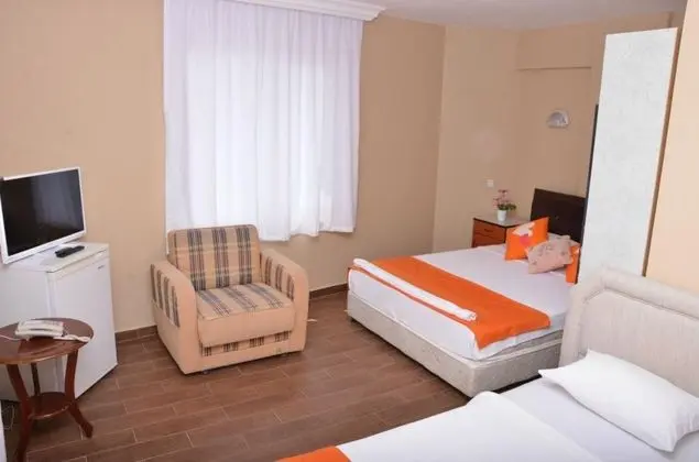 Aile Odası, Deniz veya Havuz Manzaralı, Balkonlu