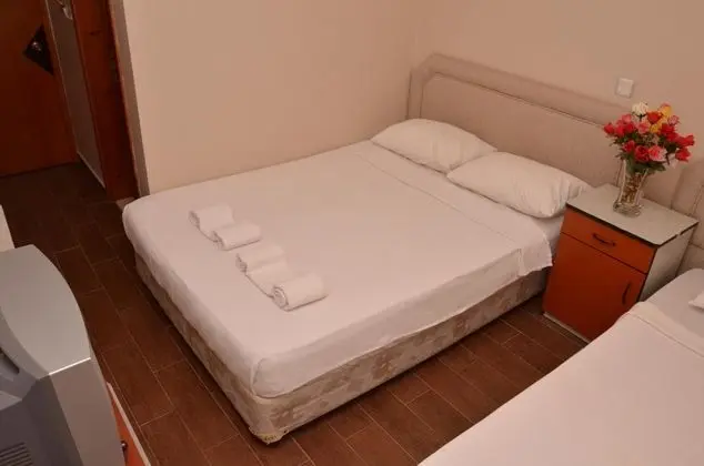 Triple, Manzarasız, Balkonlu