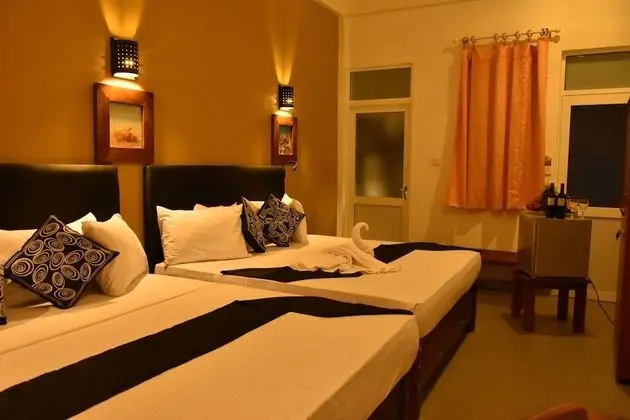 Deluxe Tek Büyük Yataklı Oda, 1 Çift Kişilik Yatak, Engellilere Uygun, Havuz Manzaralı