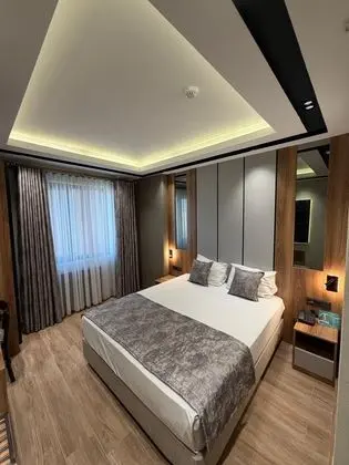 Standart Oda, Şehir Manzaralı