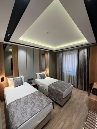 Standart Oda, Şehir Manzaralı
