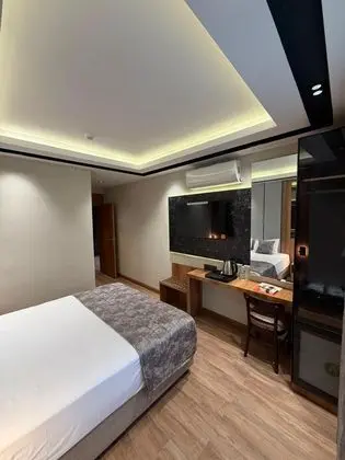 Standart Oda, Şehir Manzaralı