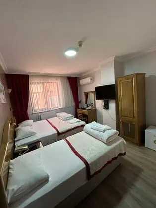Triple, Şehir Manzaralı
