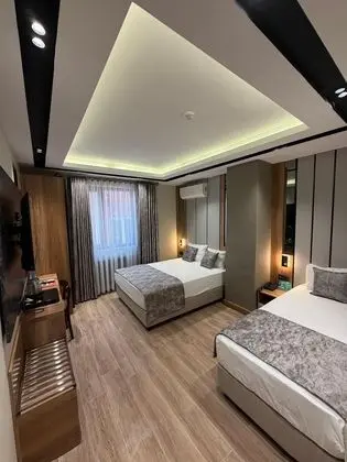 Triple, Şehir Manzaralı