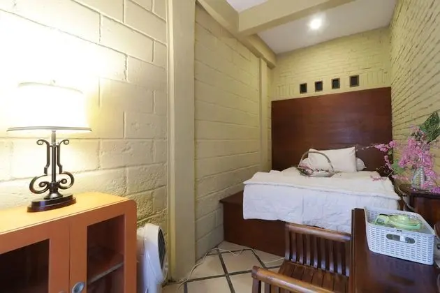 Standard Oda, 1 Büyük (Queen) Boy Yatak