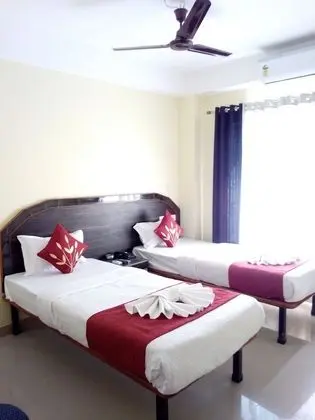 Luxury Tek Büyük Yataklı Oda