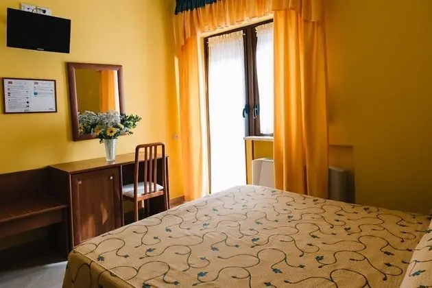 Tek Büyük veya İki Ayrı Yataklı Oda