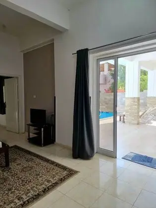 Deluxe Stüdyo Süit, 1 Büyük (Queen) Boy Yatak, Havuz Manzaralı