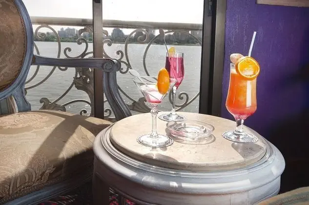 Basic Tek Büyük veya İki Ayrı Yataklı Oda, Liman Manzaralı
