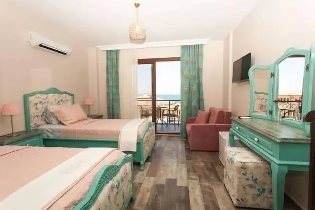 Deluxe Tek Büyük Yataklı Oda, Bahçe Manzaralı