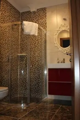 Deluxe Tek Büyük Yataklı Oda, Bahçe Manzaralı