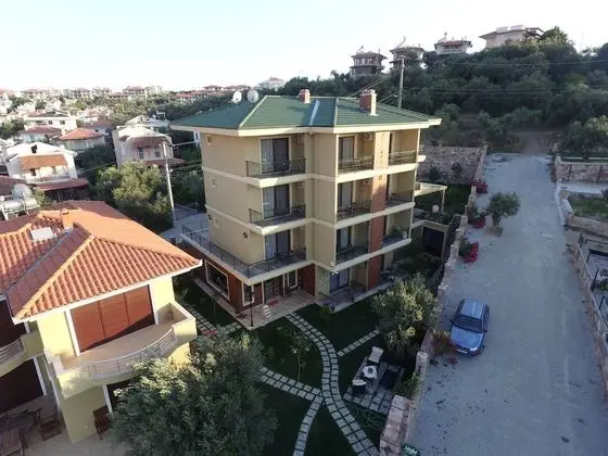 Grand Dört Kişilik Oda, Birden Çok Yatak, Bahçe Manzaralı