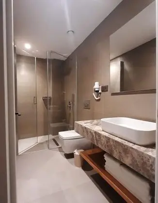 Standart Oda, Şehir Manzaralı, Fransız Balkonlu