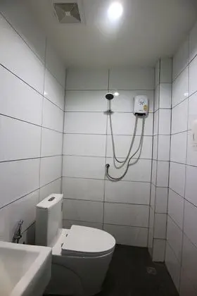 6-Bed Dormitory