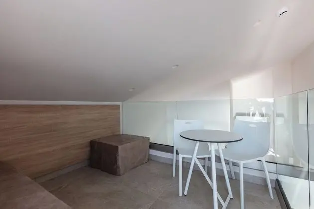 Junior Suite Split Level with Pool View