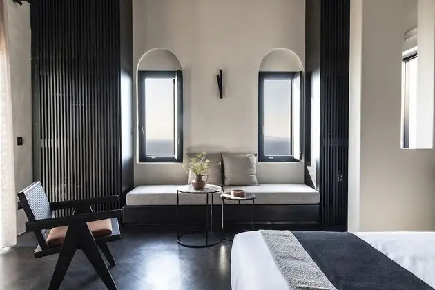 Rocky Room with Sea View and Independent Pool