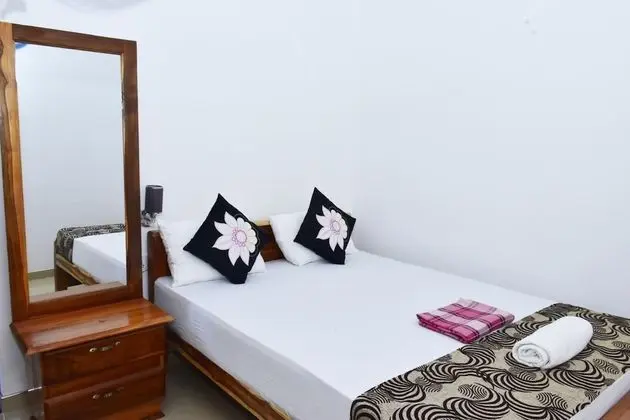 Basic Tek Büyük Yataklı Oda