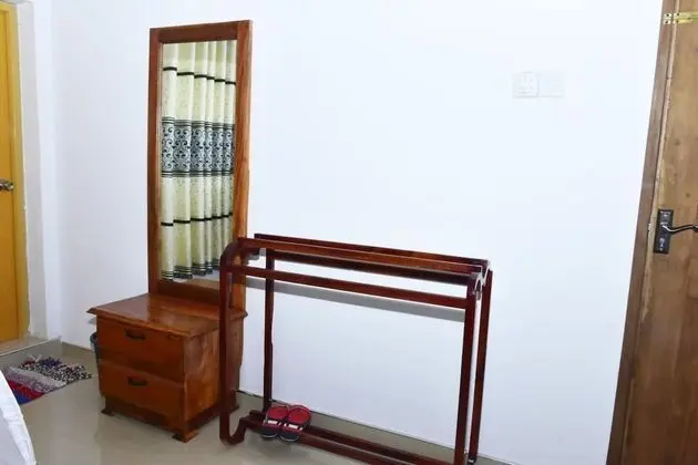 Basic Tek Büyük Yataklı Oda
