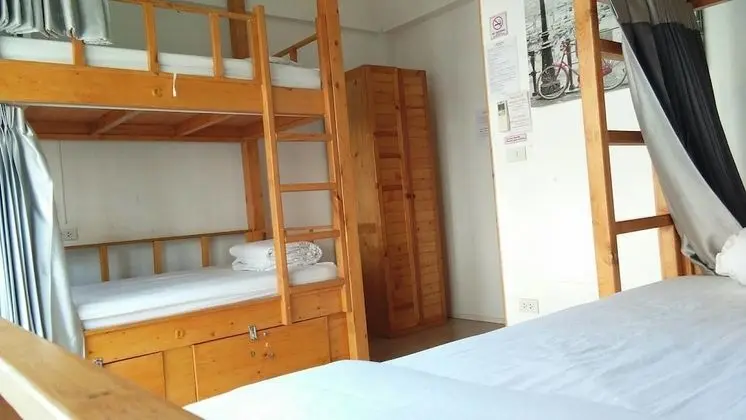 Private Room 4 Beds