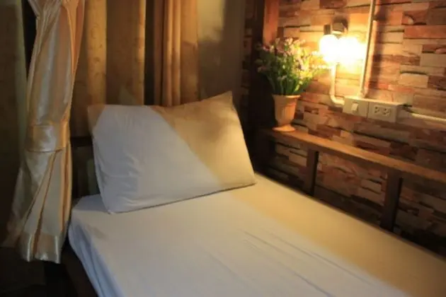 Private Room 6 Beds