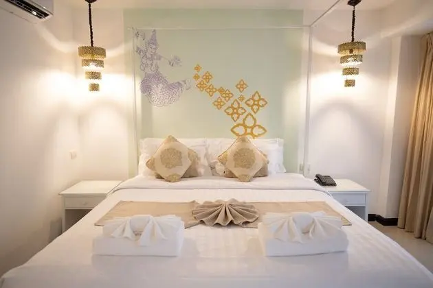Studio Mai Thai Ratthanakosin